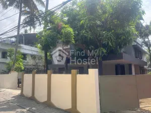 Saros Ladies Hostel in Kaloor, Ernakulam — photo 3