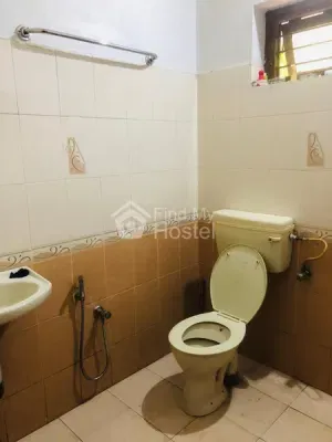 MUZI LADIES HOSTEL in Vazhakkala, Ernakulam — photo 3