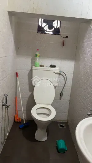 Highlight Gents Hostel in MG-Road, Ernakulam — photo 2