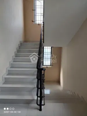 MARY QUEENS LADIES HOSTEL 1 in MG-Road, Ernakulam — photo 2