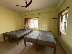 S4 Women’s Deluxe Hostel in Maddilapalem, Visakhapatnam — photo 3