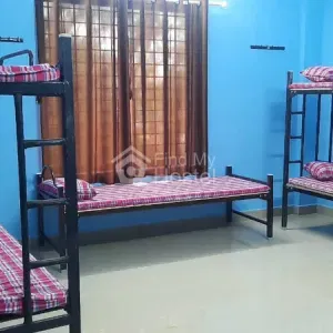 J and J Gents Hostel in Kadavanthra, Ernakulam — photo 3