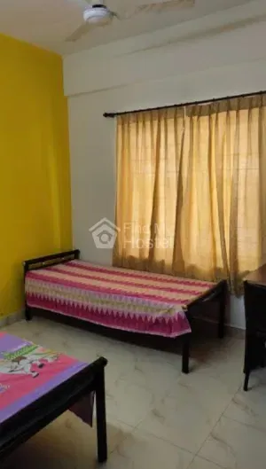 JMR Ladies Hostel in Thammanam, Ernakulam — photo 3