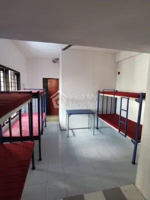 FRIENDS GENTS HOSTEL in Kaloor, Ernakulam — photo 4