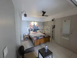 Luxx Inn-Classe Premium in Palayam, Thiruvananthapuram — photo 3